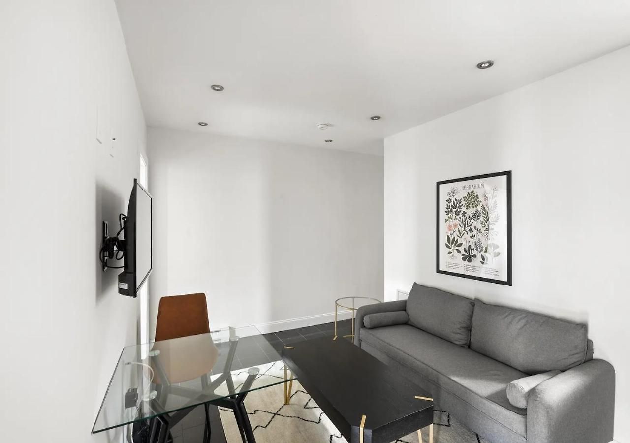 Great Location! Spacious 3br Loft In Midtown West!, June To Aug 90 Days Required New York