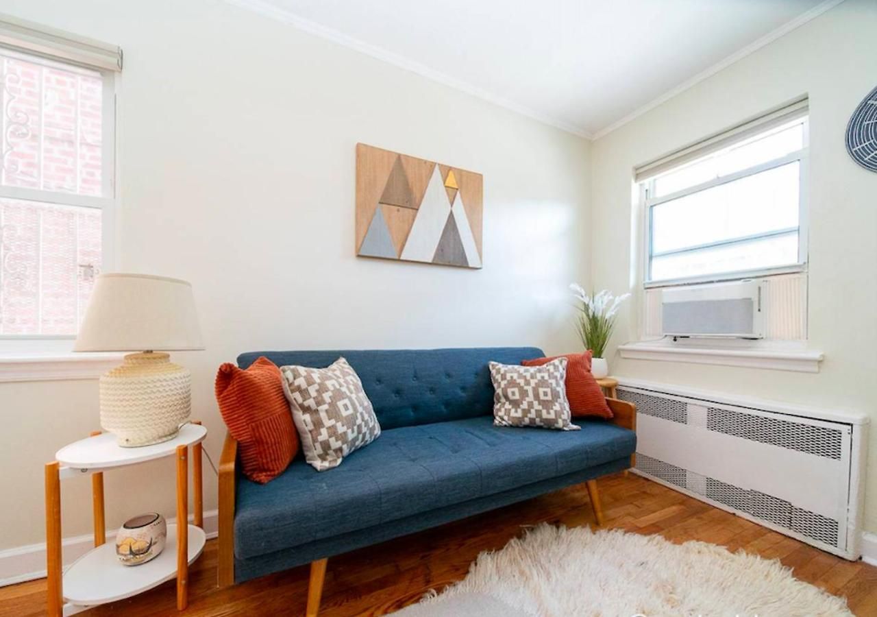 Apartment Midtown West 3 Bedroom Washer Dryer And Dishwasher, June To Aug 90 Days Required