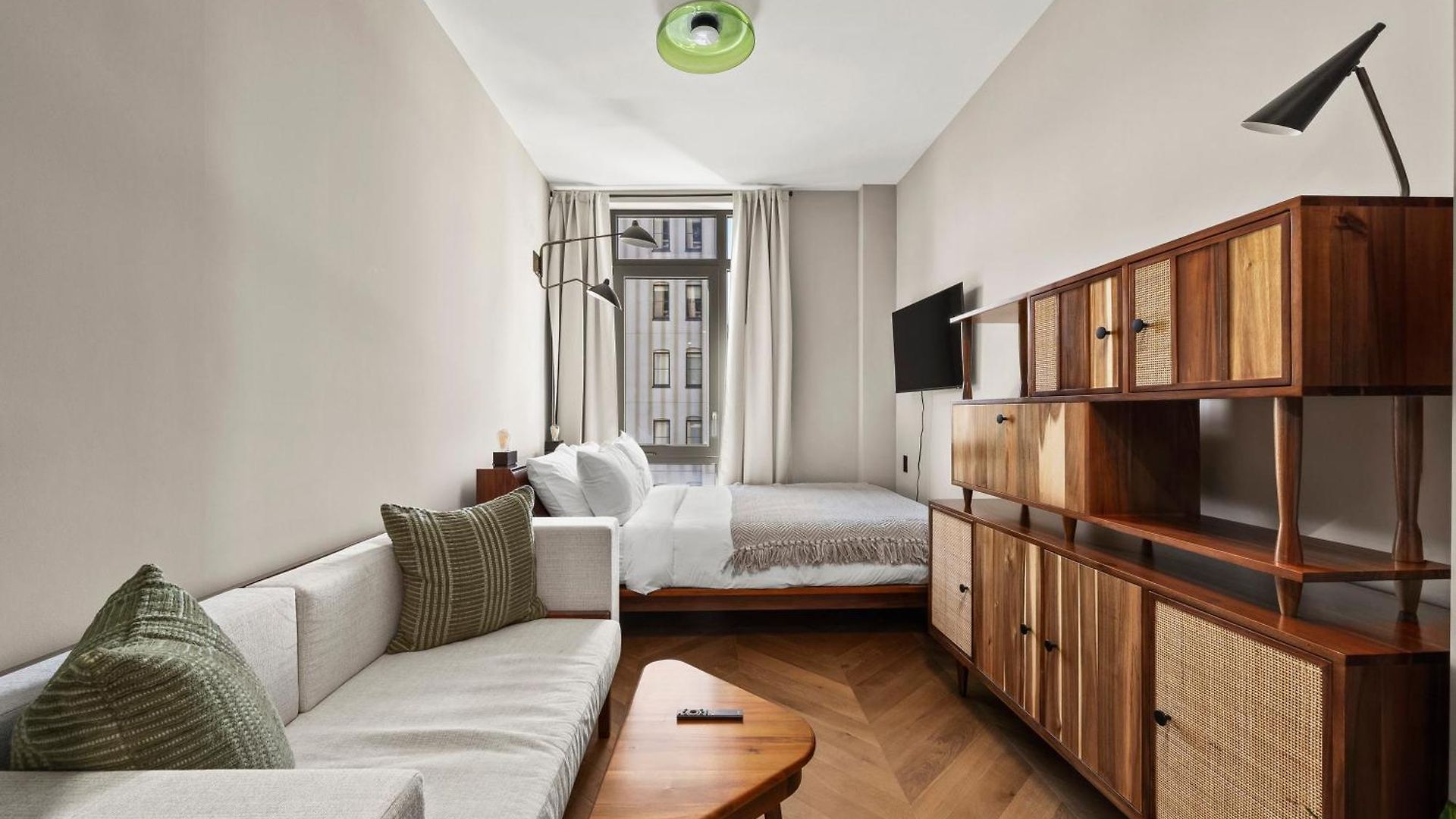 Freeman 602 By Rove Travel - With Shared Amenities Apartment *