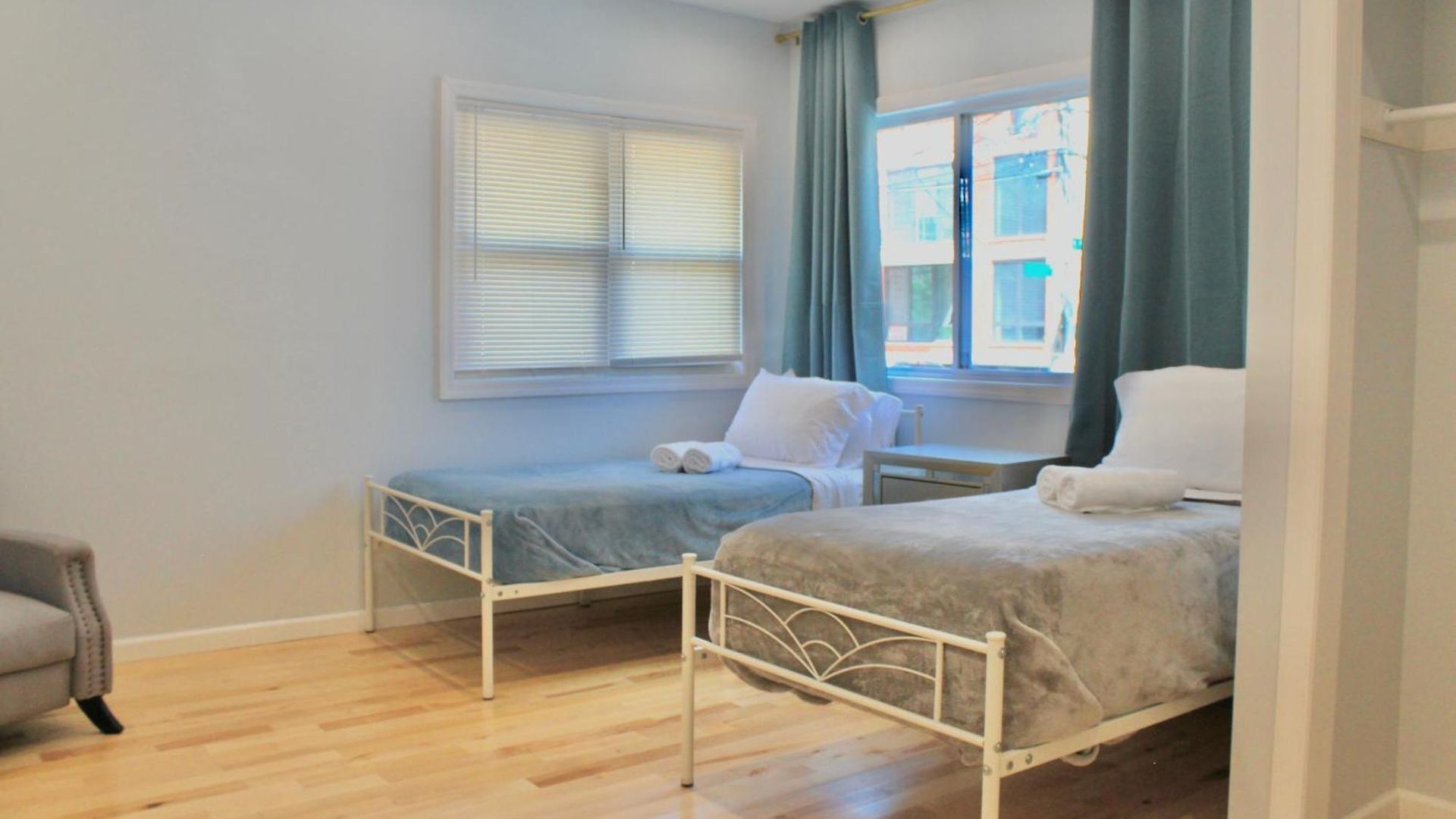 Apartment 2-bedroom 15 Minutes From Manhattan In Lic Astoria Queens