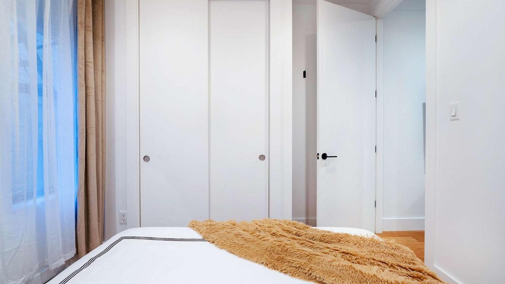 1290-8 New Renovated 2 Bedrooms In Ues Apartment *