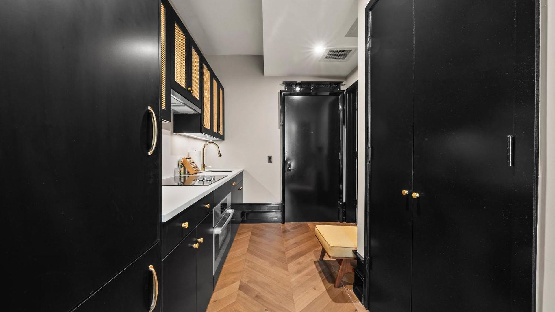 Freeman 602 By Rove Travel - With Shared Amenities Apartment *