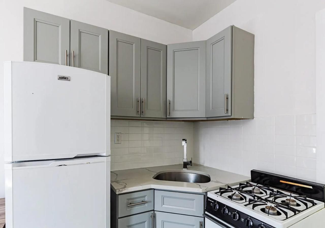Apartment Cozy Studio! Steps To Park & Upper E Side!, June To Aug 90 Days Required *
