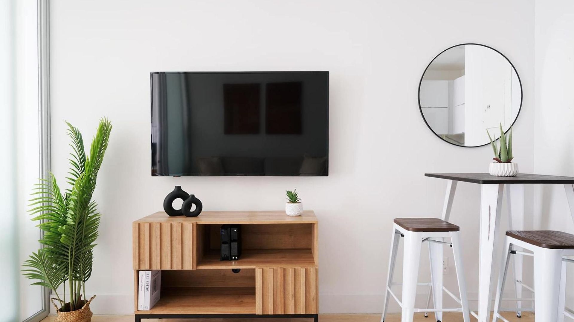 78-4b New Quality 1br W&d In Unit Skylights Apartment