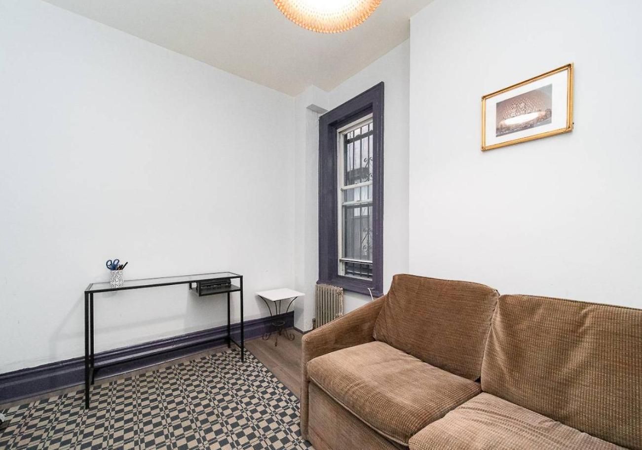 Apartment Charming 3-bedroom In Midtown West *