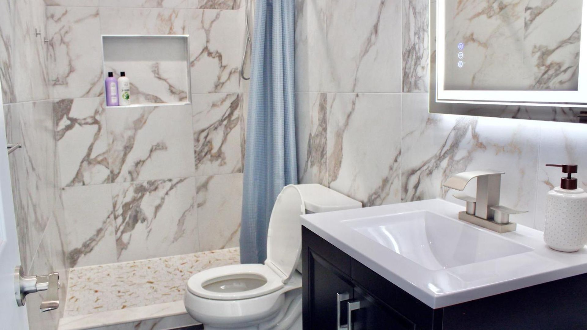 Apartment 15 Minutes From Manhattan 2-bedroom In Lic Astoria Queens New York