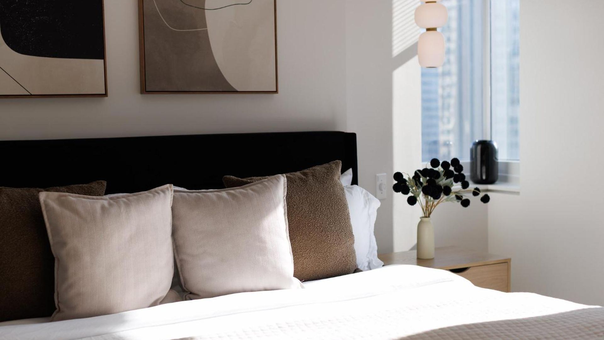 Rare Luxurious 1 Block From Time Square * New York