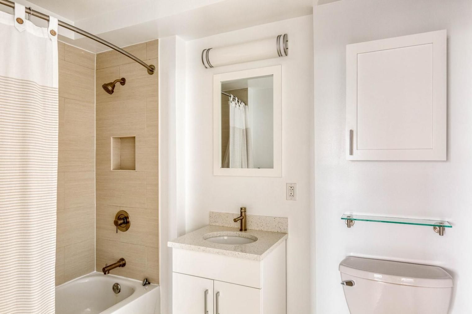 Ues 2br W Wd Gym Doorman Nr Carl Schurz Park Nyc-1041 Apartment *