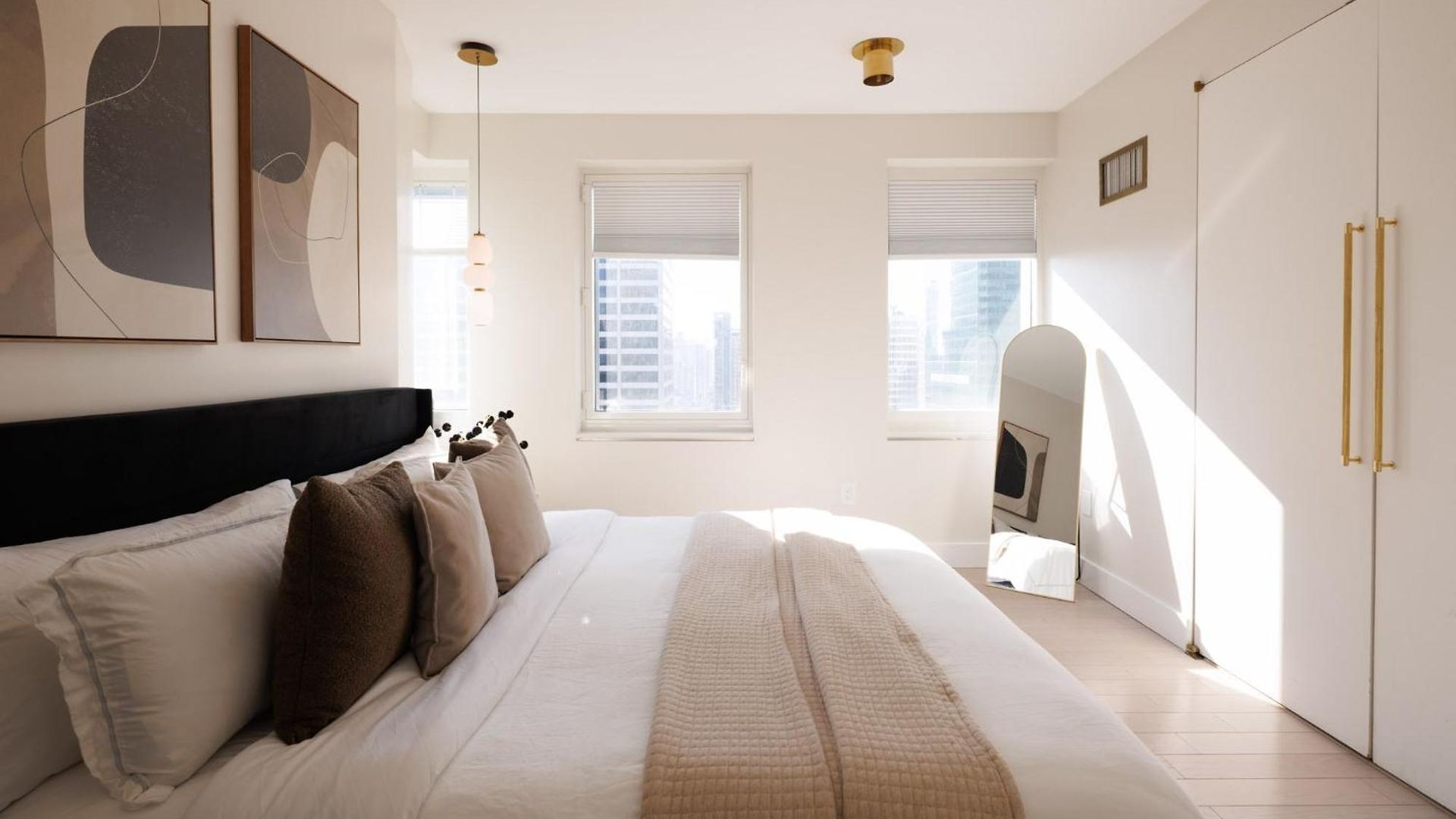 Apartment Rare Luxurious 1 Block From Time Square *