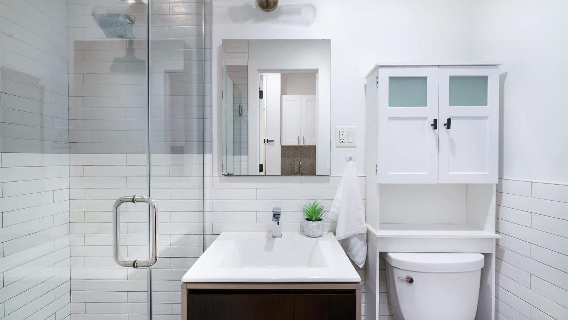 1290-8 New Renovated 2 Bedrooms In Ues Apartment *