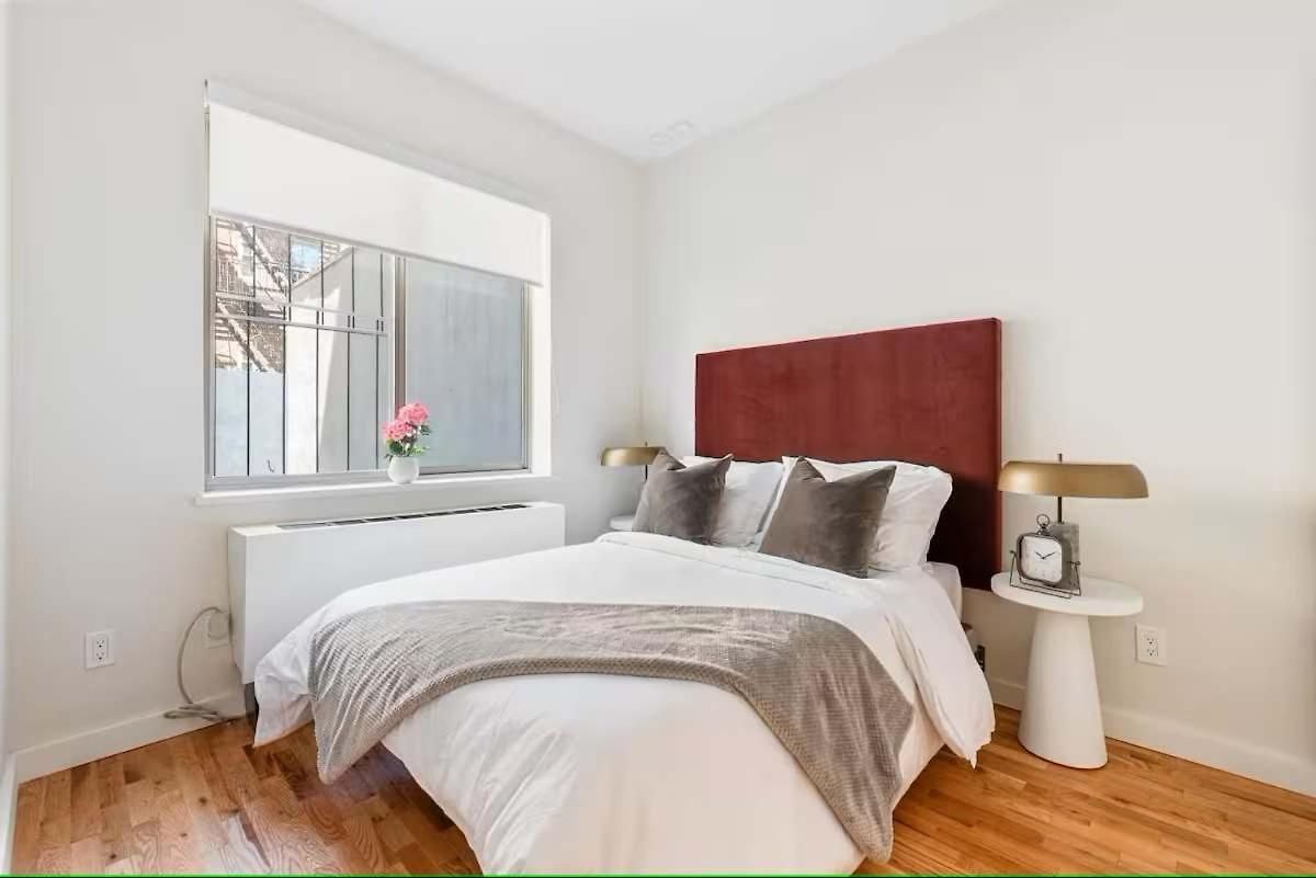 Apartment Luxury 3br Duplex W Private Patio In Upper East New York