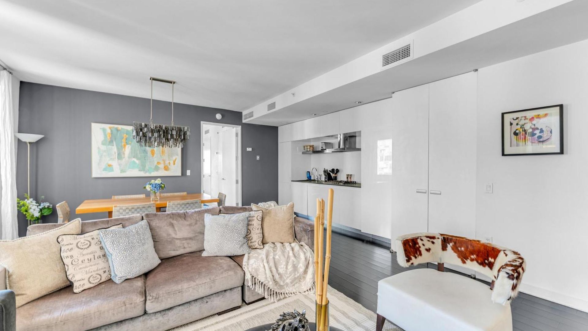 Elegant Midtown Retreat, Views, Steps To Times Square *