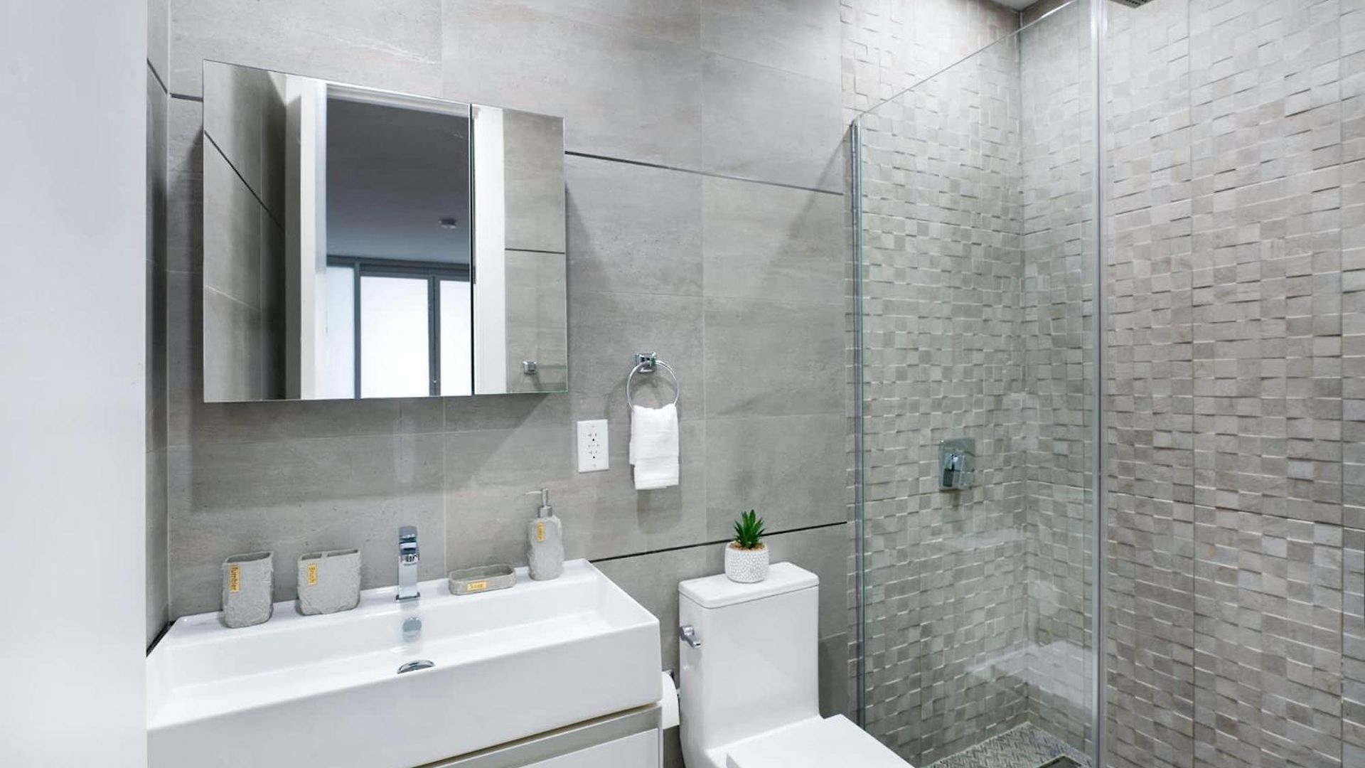 78-4b New Quality 1br W&d In Unit Skylights