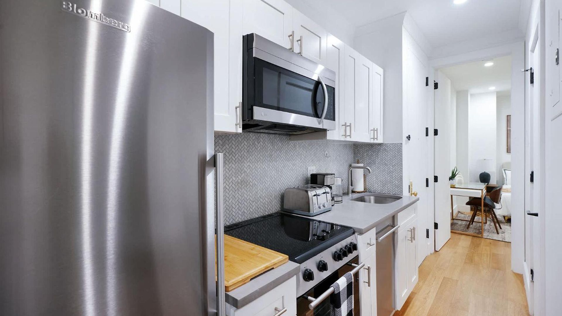 1290-8 New Renovated 2 Bedrooms In Ues Apartment New York