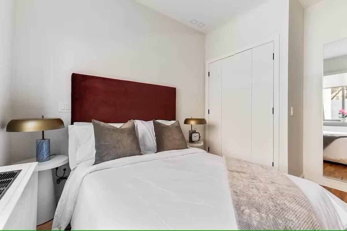 Luxury 3br Duplex W Private Patio In Upper East