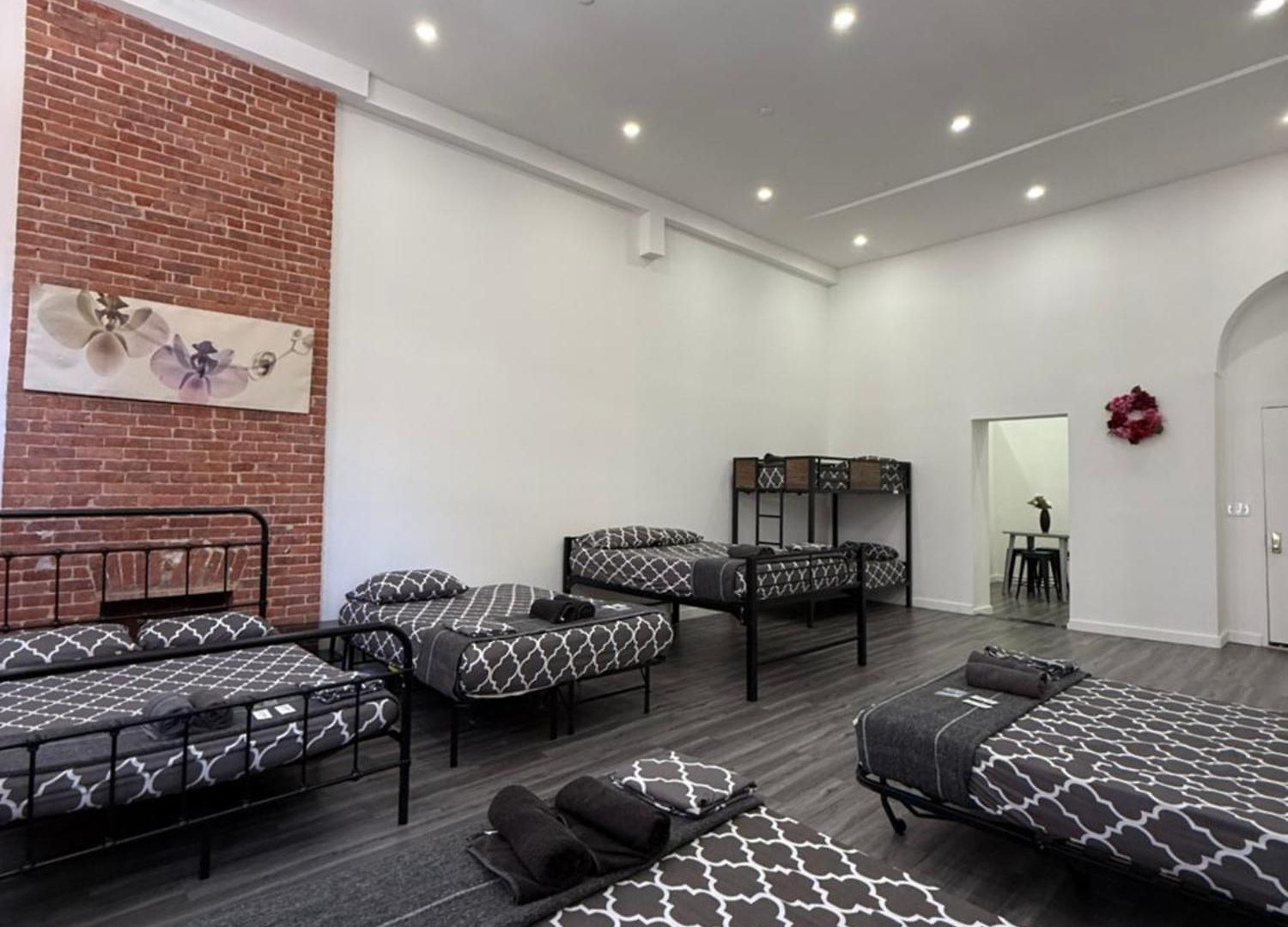 31 Street Broadway Apartment *