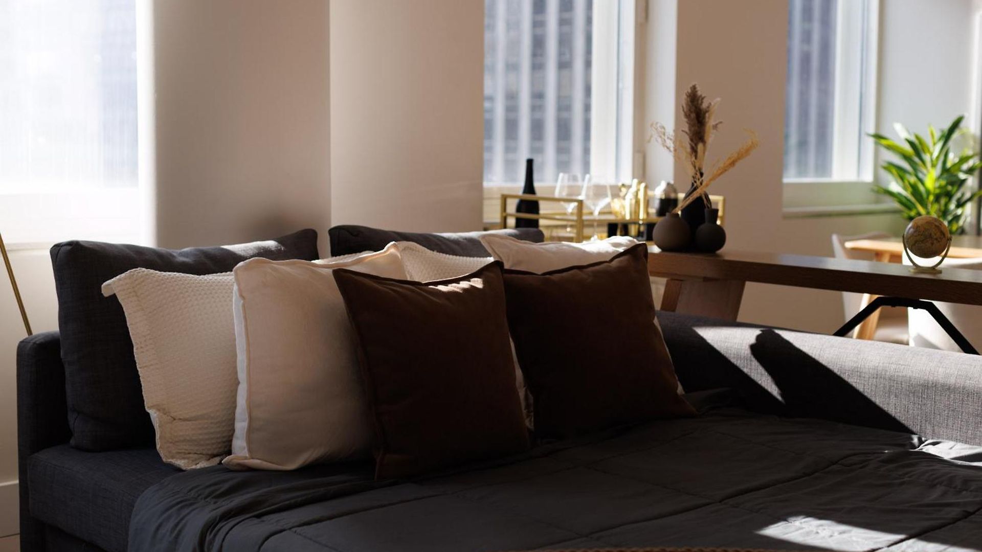 Apartment Rare Luxurious 1 Block From Time Square