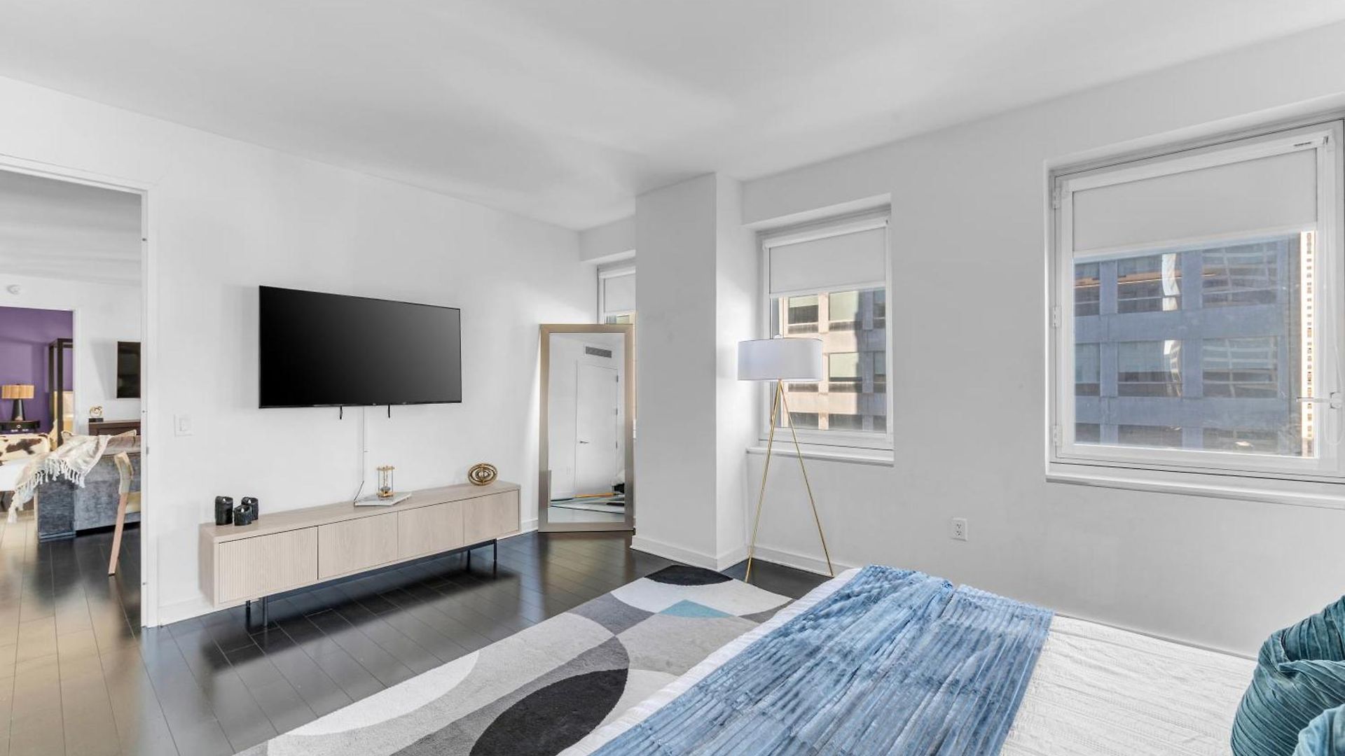 Elegant Midtown Retreat, Views, Steps To Times Square Apartment