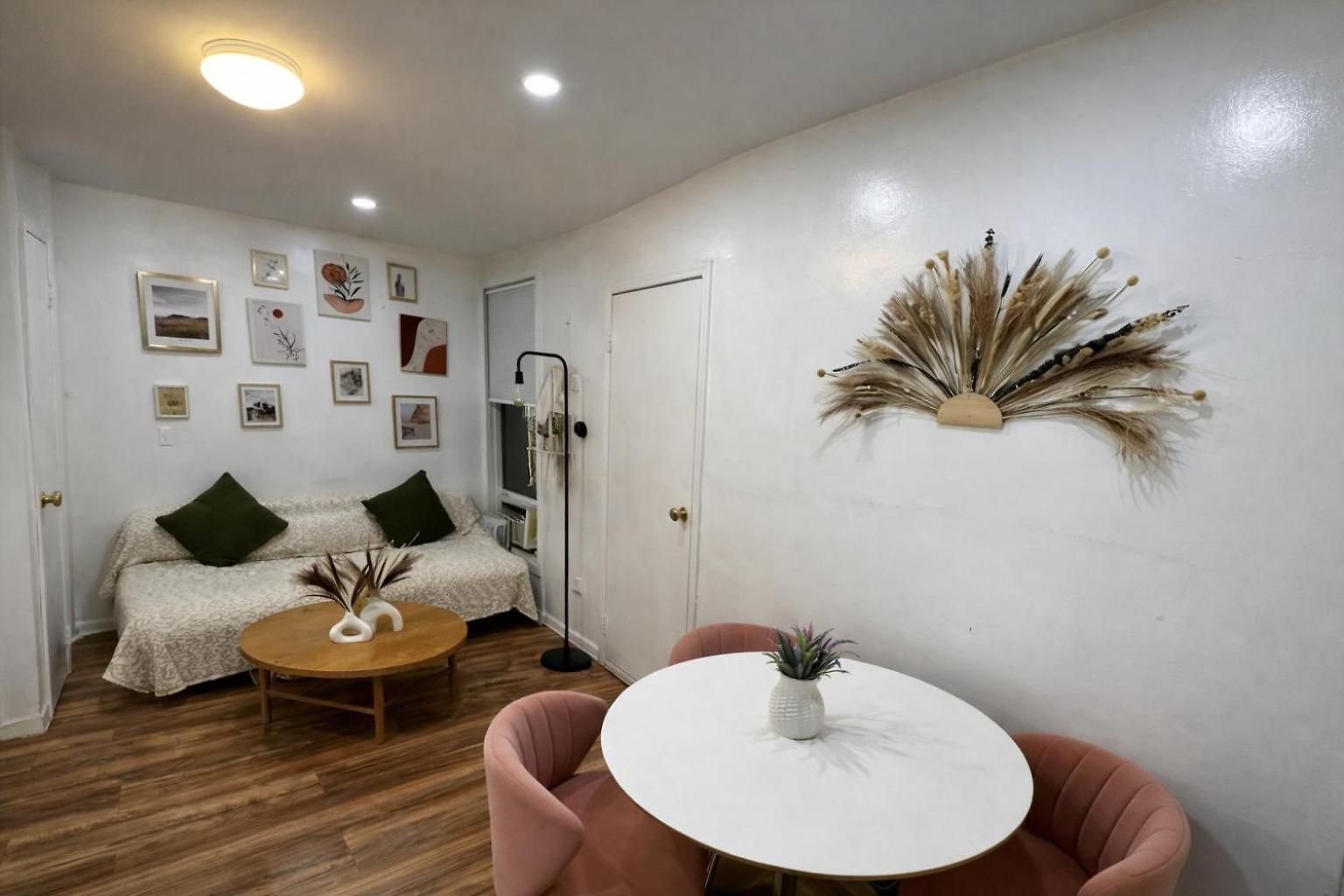 Apartment Next To Manhattan 2 Bedrooms - Subway 20 Steps, Manhattan 1 Stop *