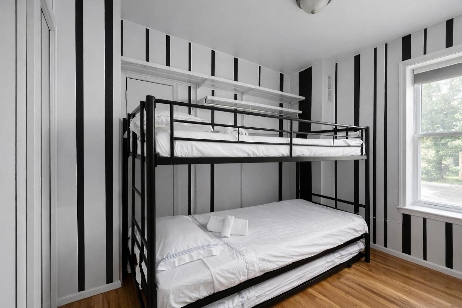 Apartment Next To Manhattan 2 Bedrooms - Subway 20 Steps, Manhattan 1 Stop *
