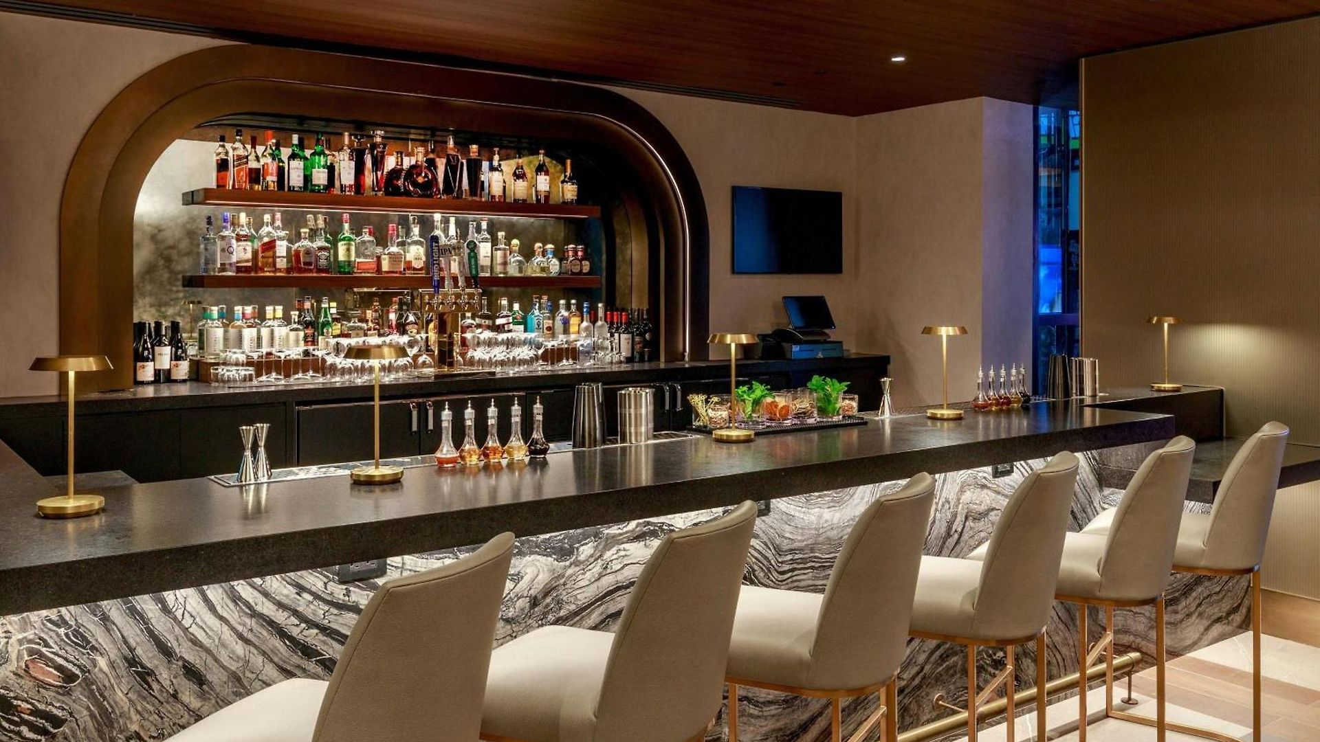 Hotel Renaissance Times Square By Marriott 4*