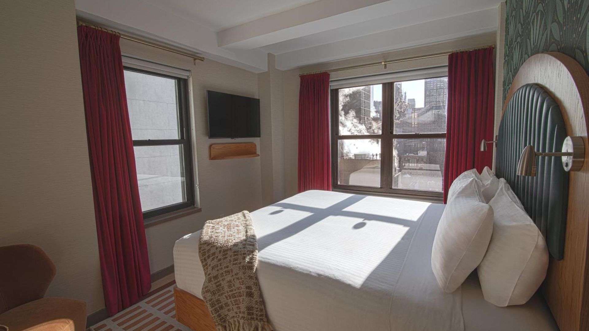 Edison Times Square Hotel