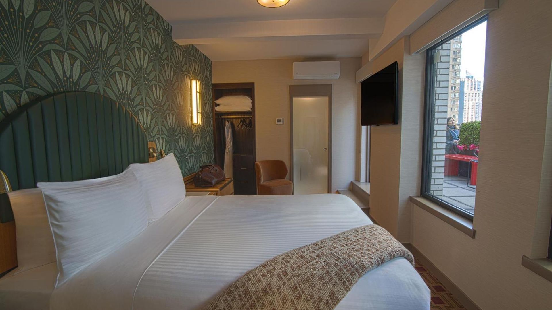 Edison Times Square Hotel