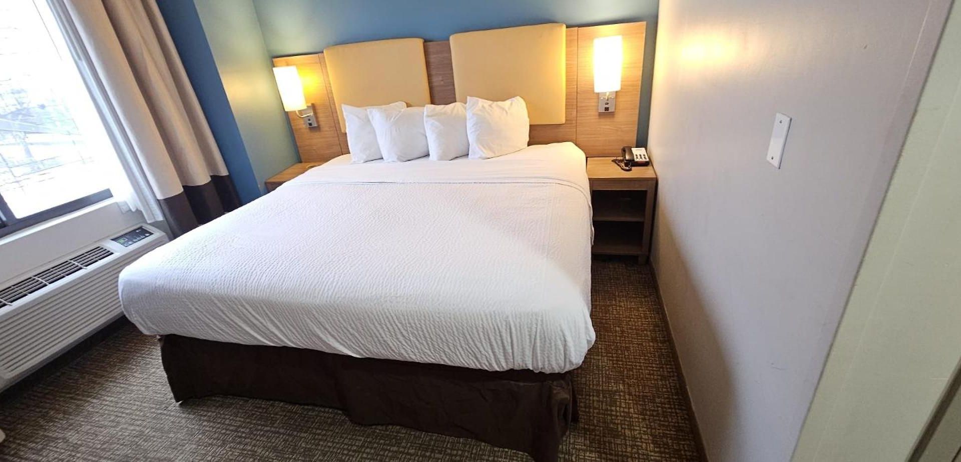 Hotel Days By Wyndham Brooklyn Marine Park