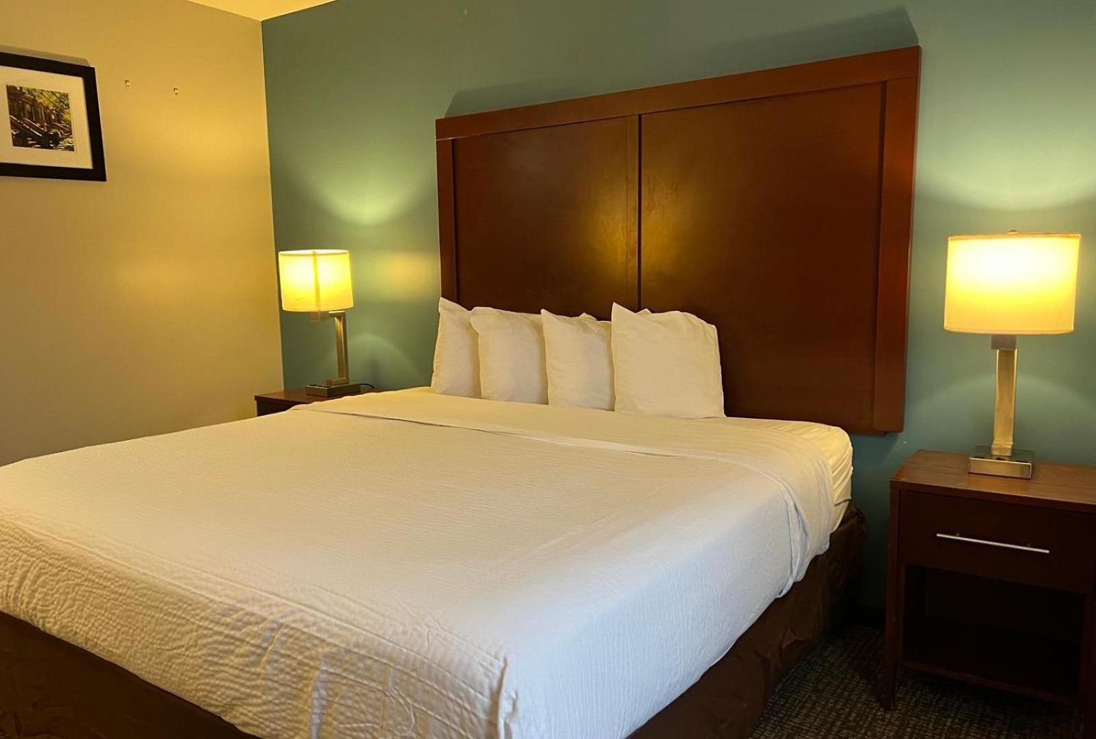 Days By Wyndham Brooklyn Marine Park Hotel New York