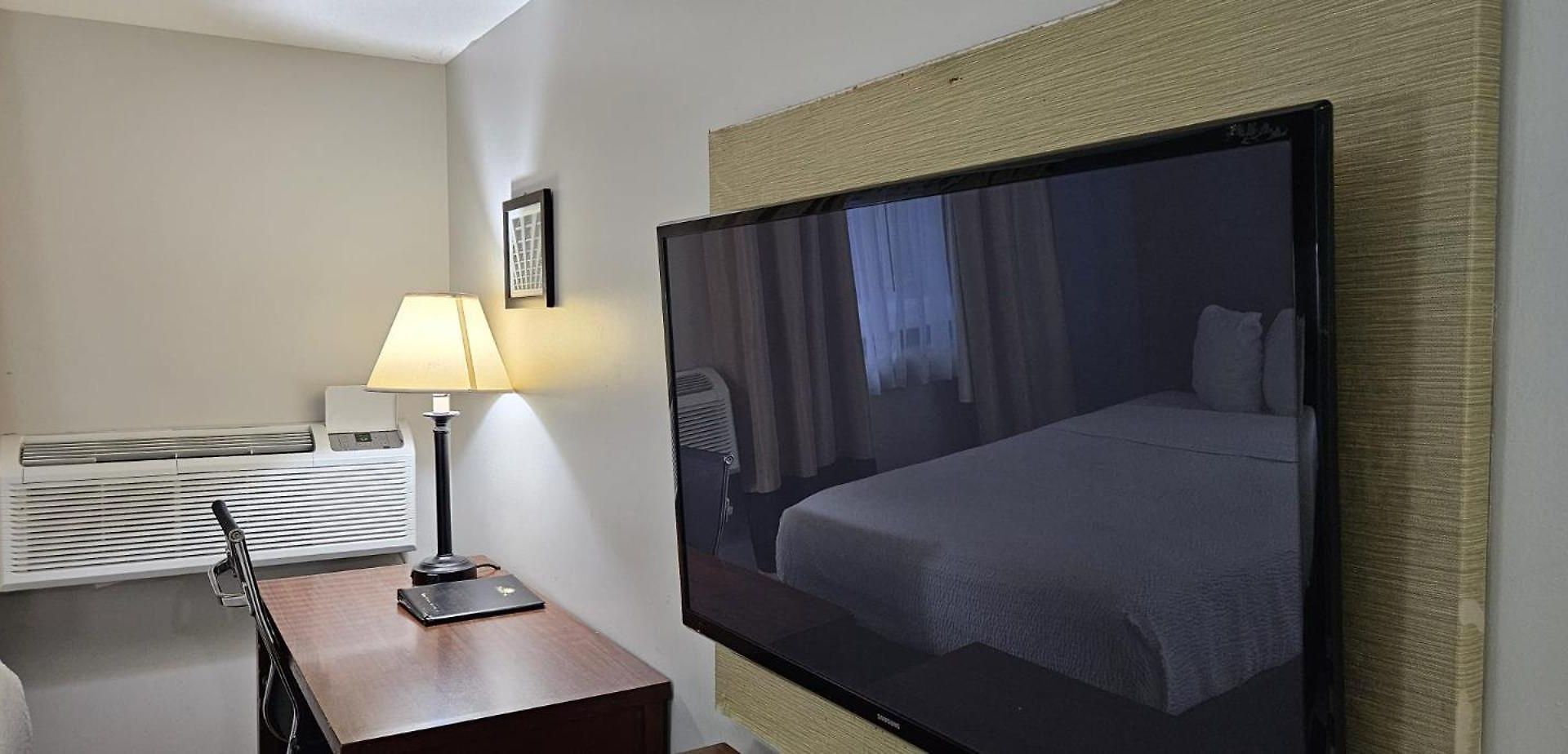 Days By Wyndham Brooklyn Marine Park New York