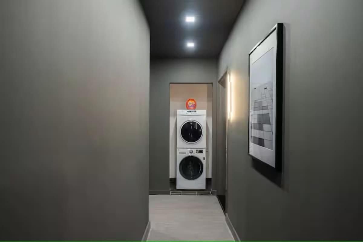 Luxury 2br Duplex 5min To Park Apartment *