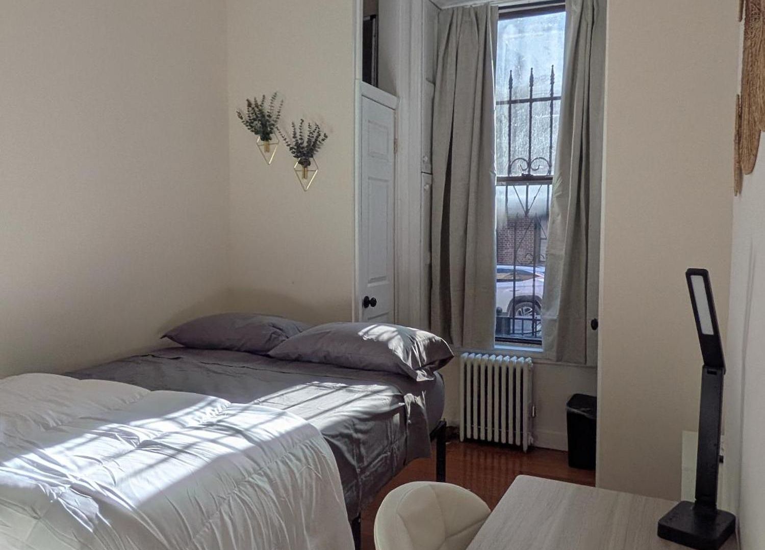 The Midtown Sanctuary - Private Silent At Times Square *