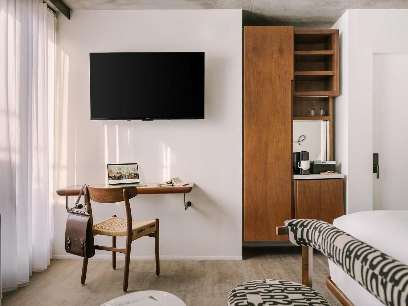 Hotel Merchant Les