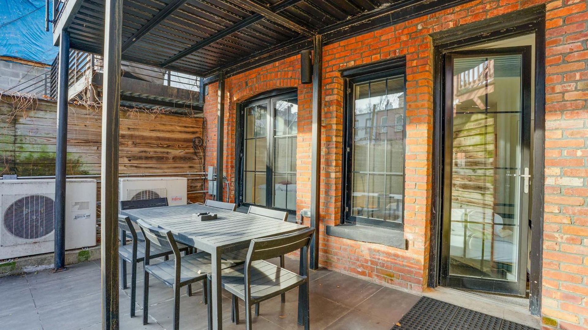 Shared Yard Space! Garden-level Unit In Bed-stuy Holiday home