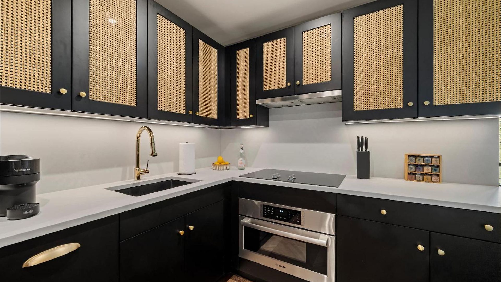 Freeman 403 By Rove Travel - 1br With Shared Amenities