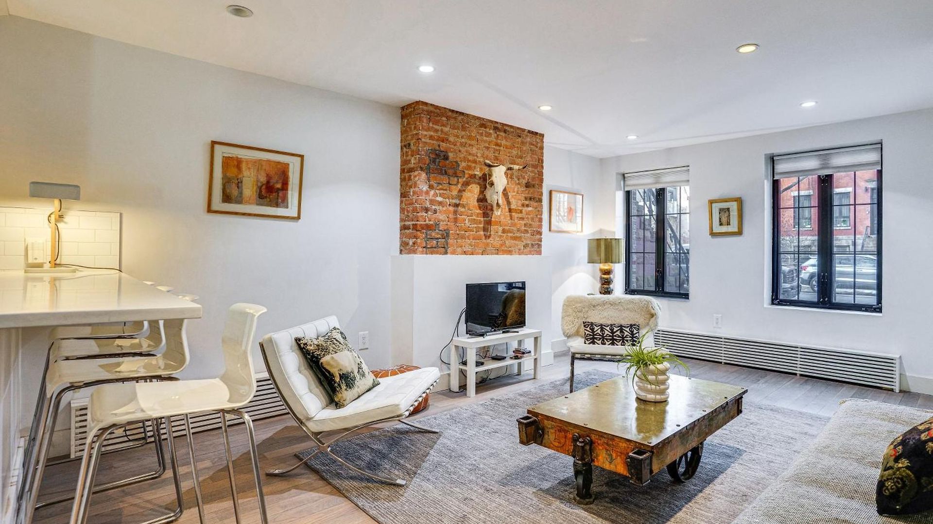 Shared Yard Space! Garden-level Unit In Bed-stuy Holiday home *