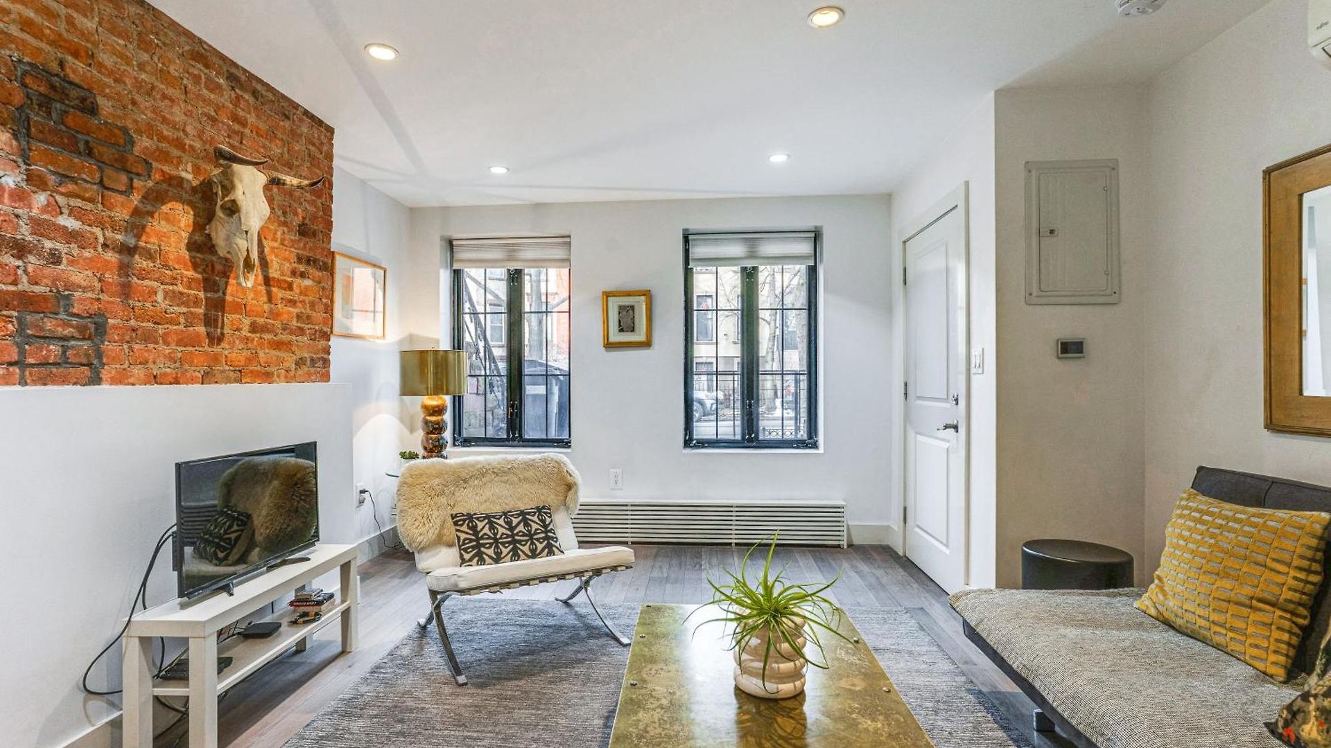 Shared Yard Space! Garden-level Unit In Bed-stuy Holiday home New York