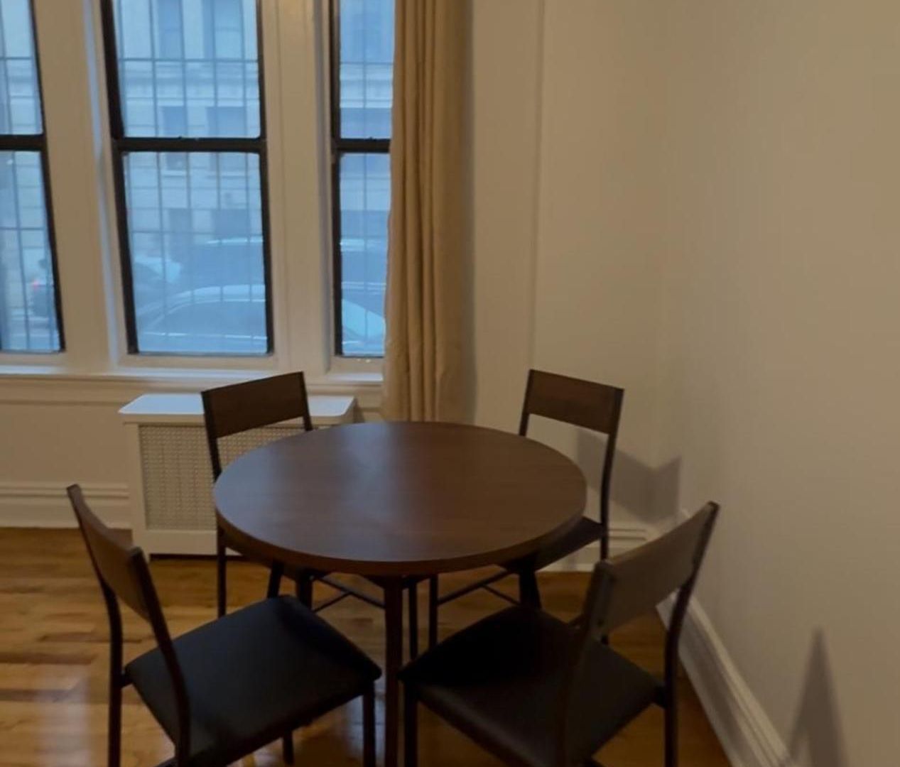 The Broadway Escape - Private In Times Square Guest house
