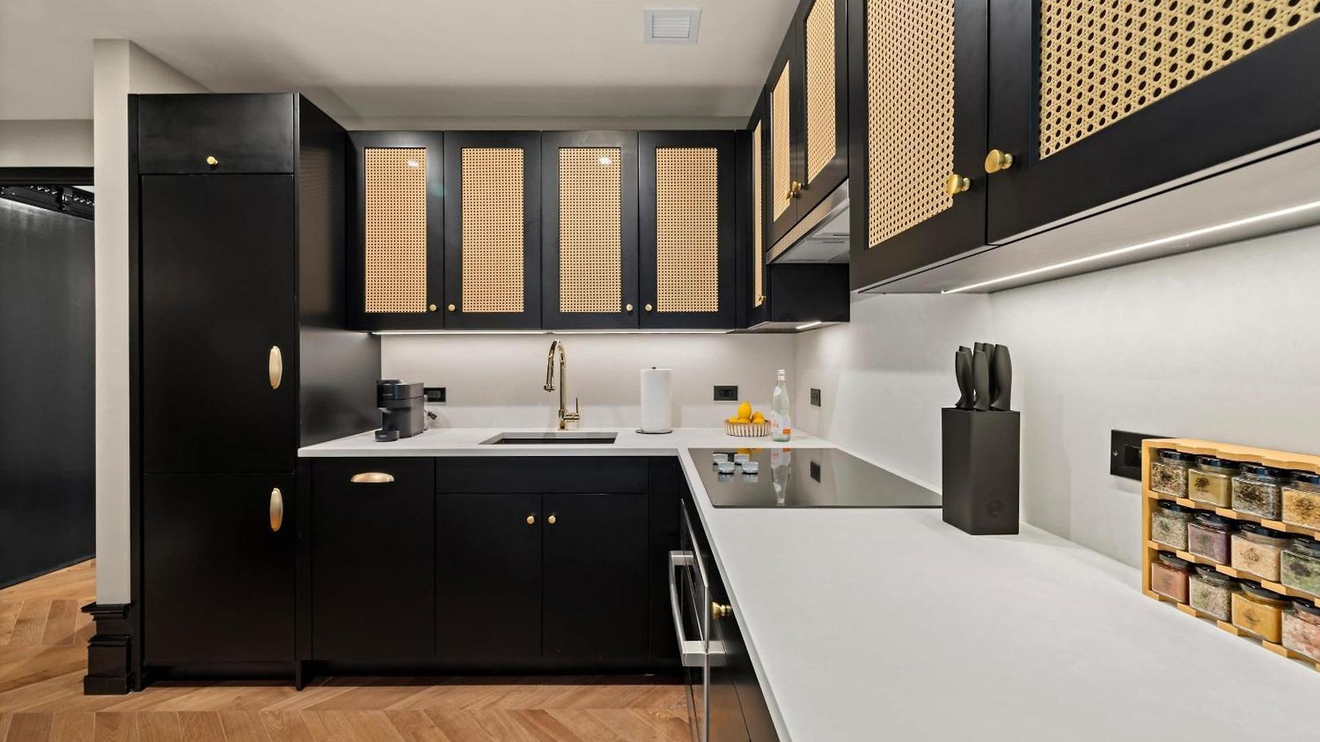 Freeman 203 By Rove Travel -1br With Shared Amenities Holiday home *