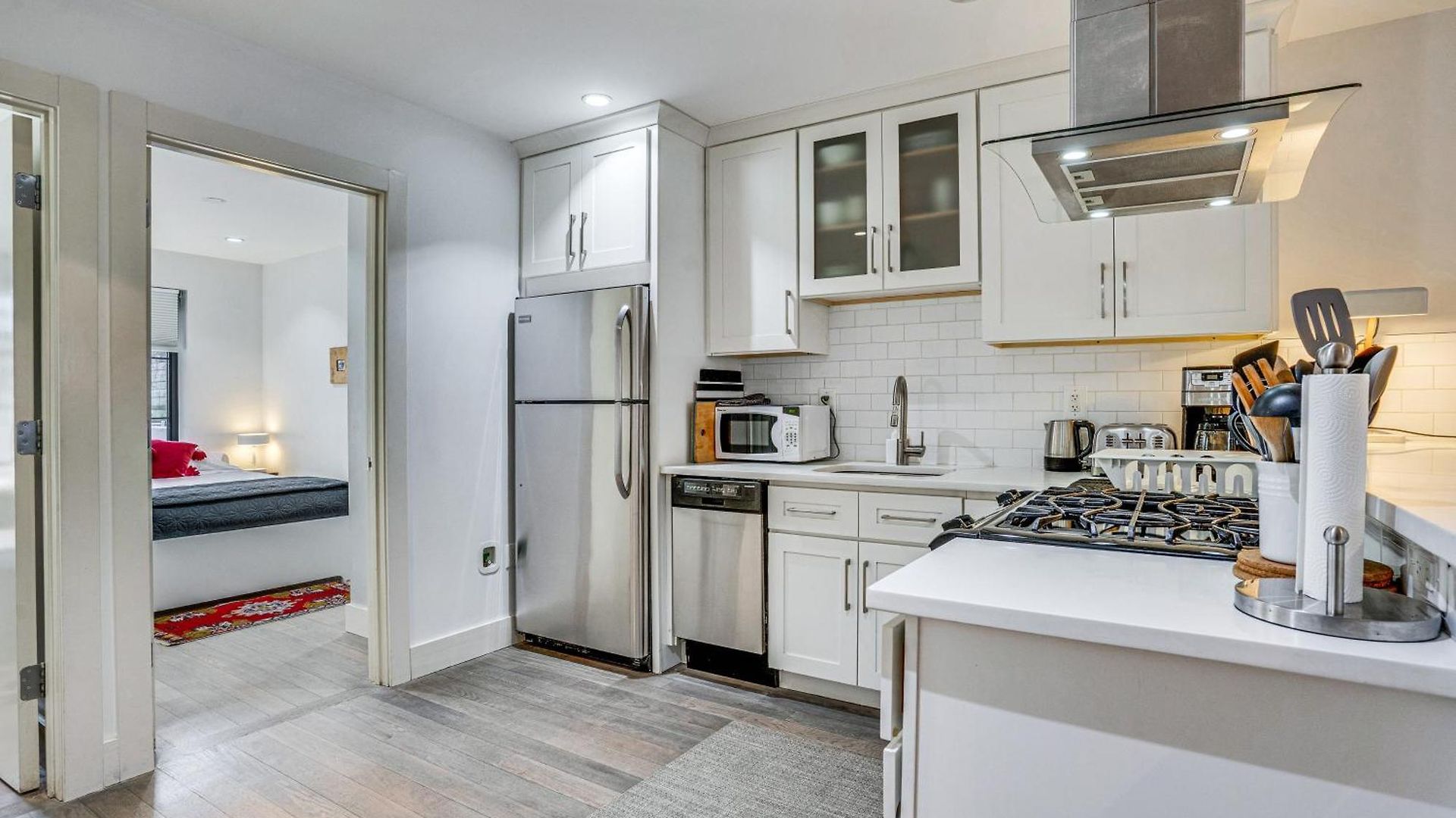 Holiday home Shared Yard Space! Garden-level Unit In Bed-stuy