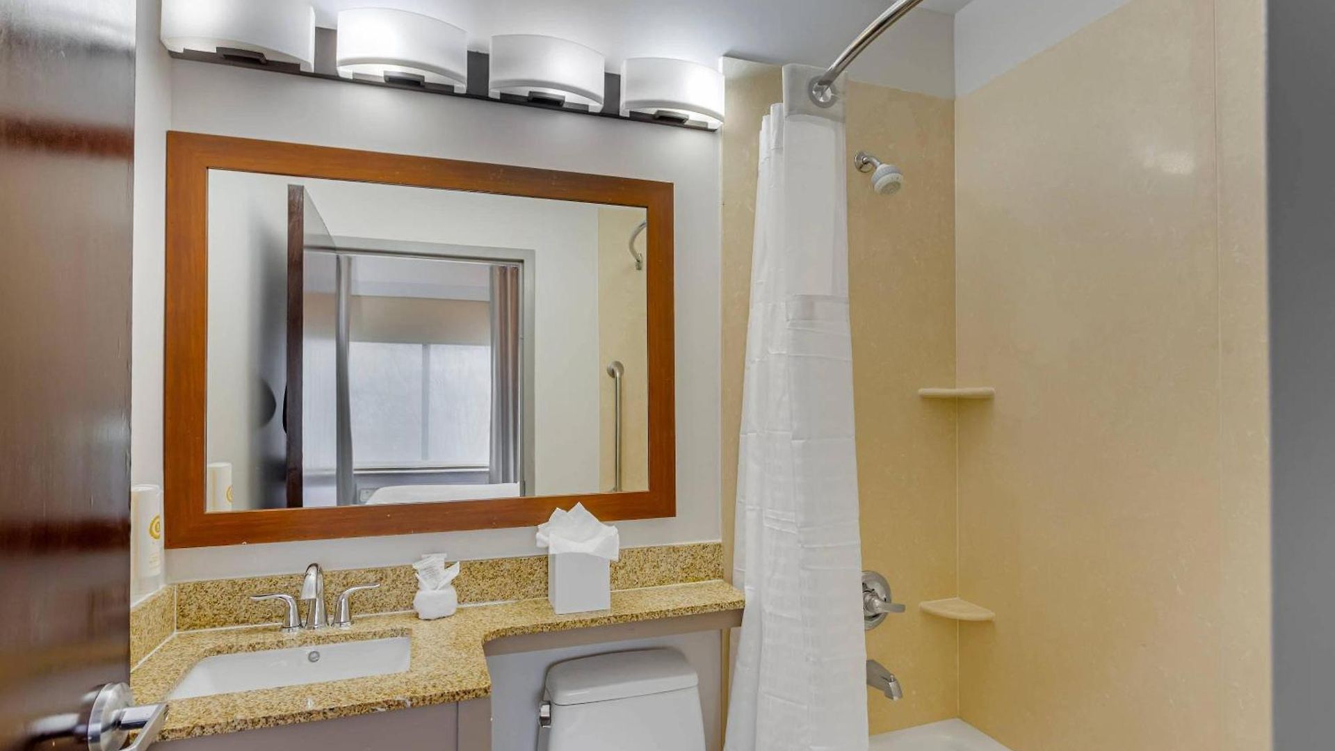Inn Comfort Staten Island
