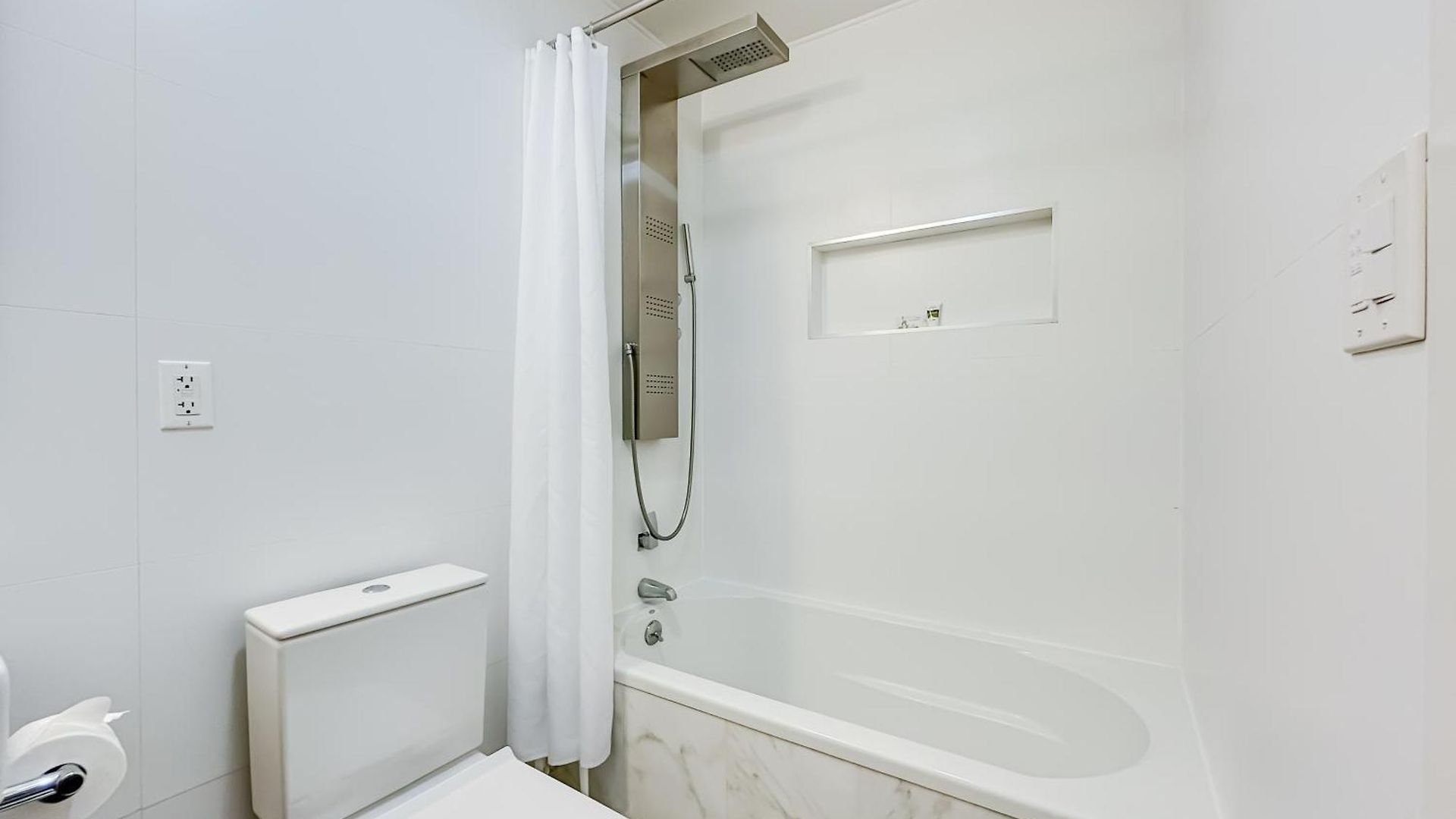 Holiday home Shared Yard Space! Garden-level Unit In Bed-stuy New York