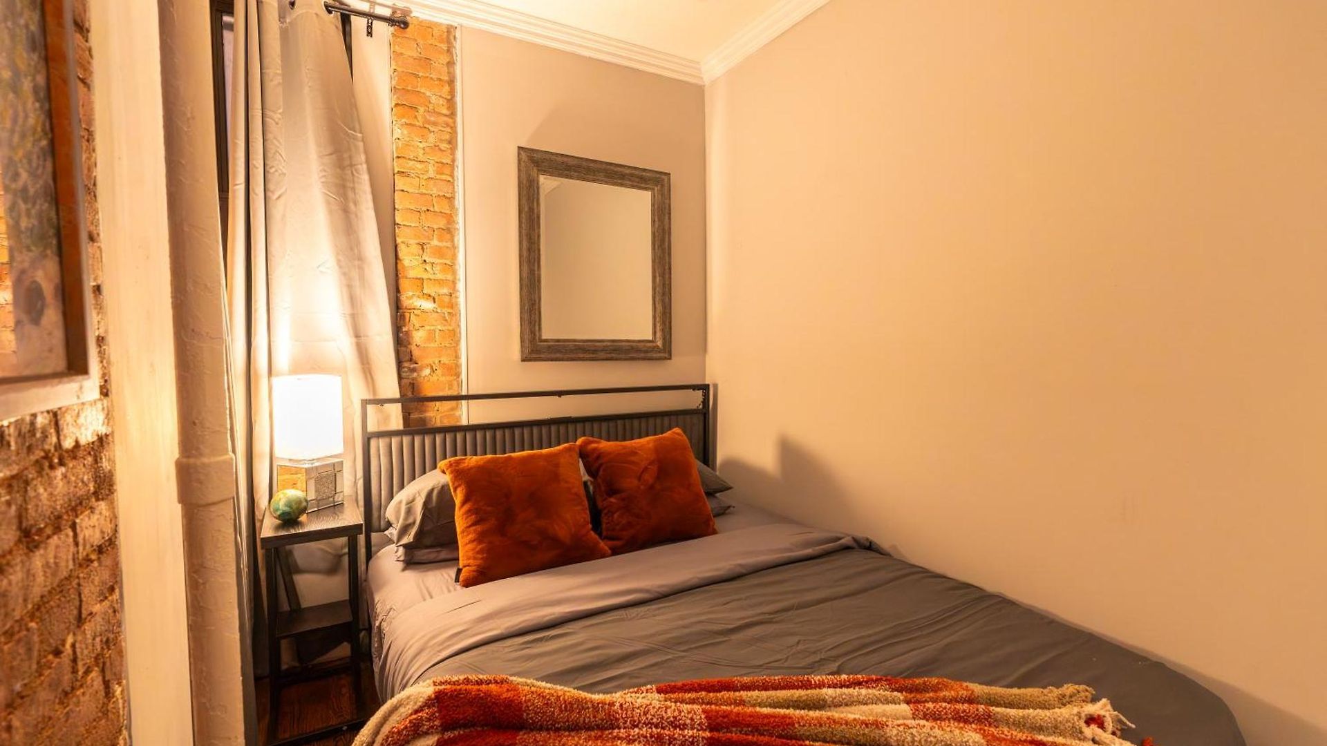 Prestige Gramercy Park Apartment New York