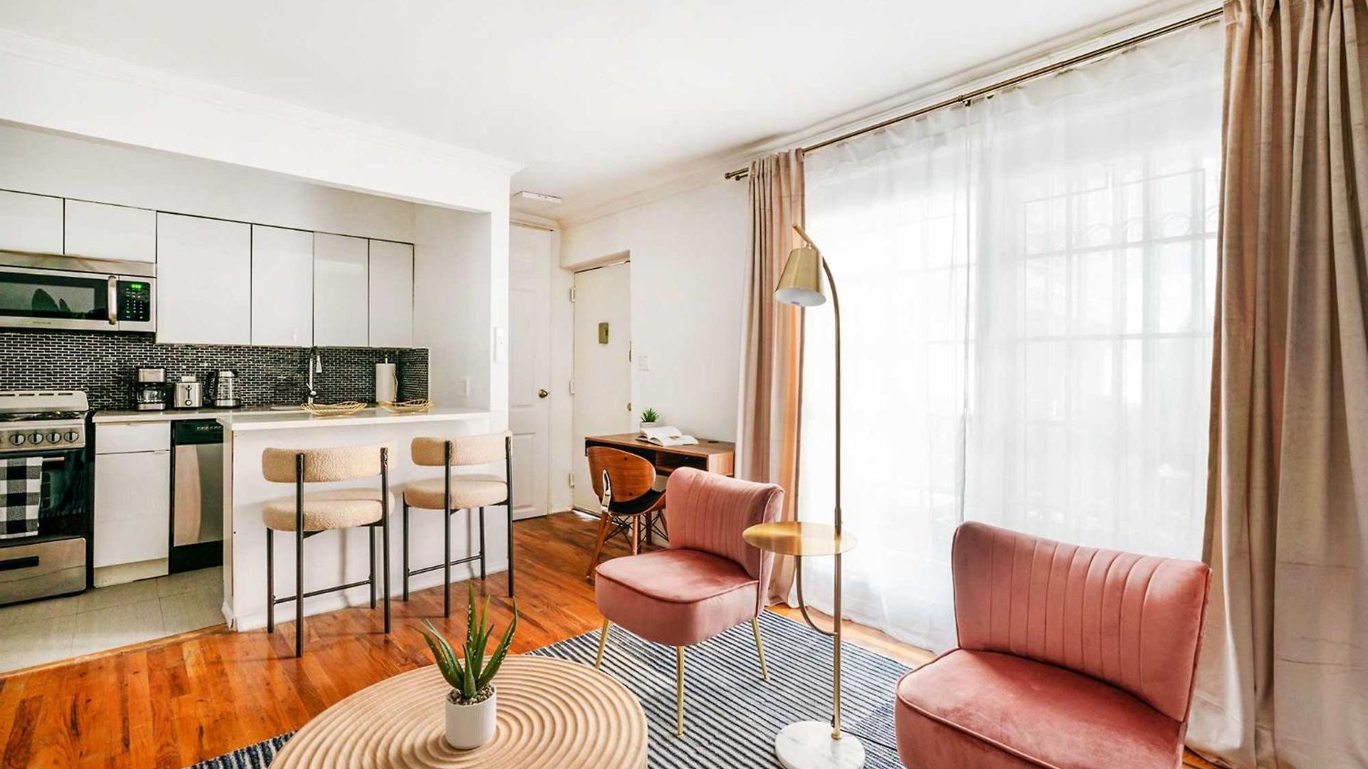 26-1c Gramercy Large 1br Wd New York