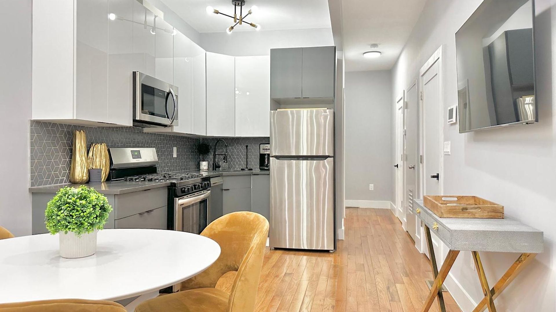 Large 4 Bedroom Nyc *
