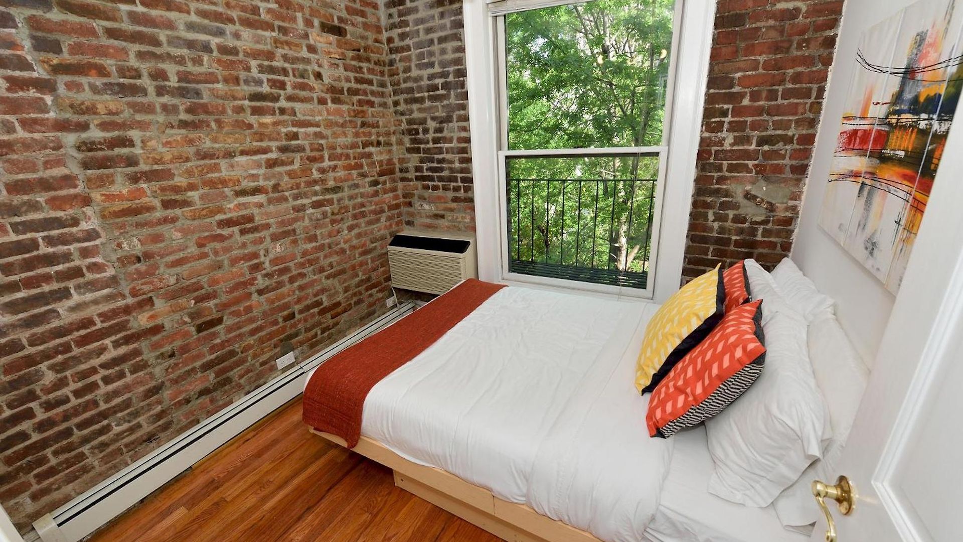 10th Avenue Urban Retreat- 3br Nyc New York