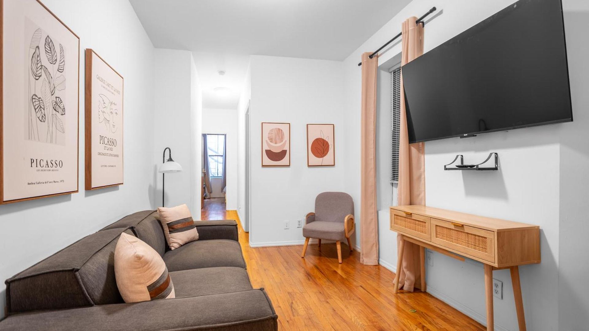 2-bedroom In Hells Kitchen - Manhattan! Apartment *