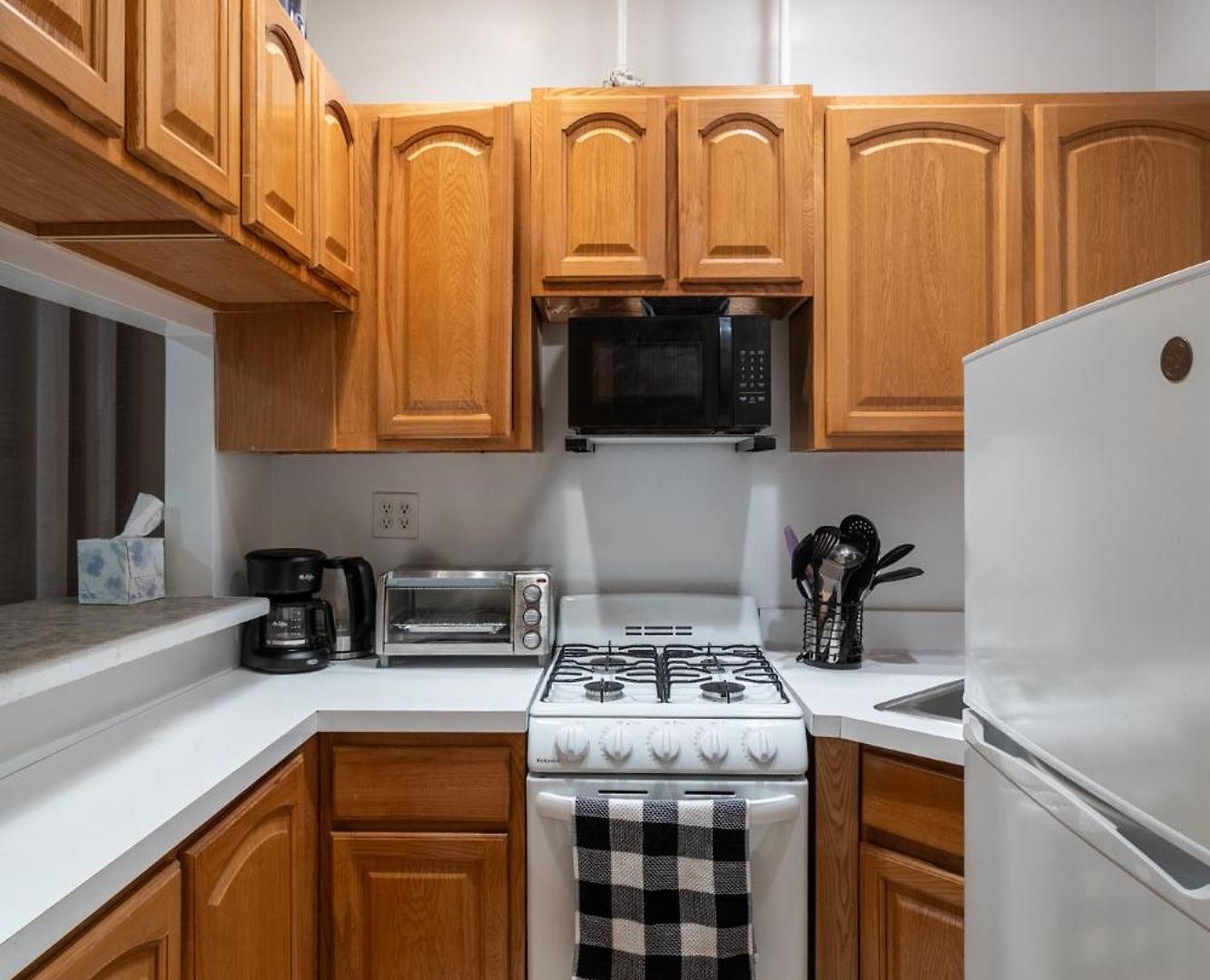 Apartment 2-bedroom In Hells Kitchen - Manhattan!