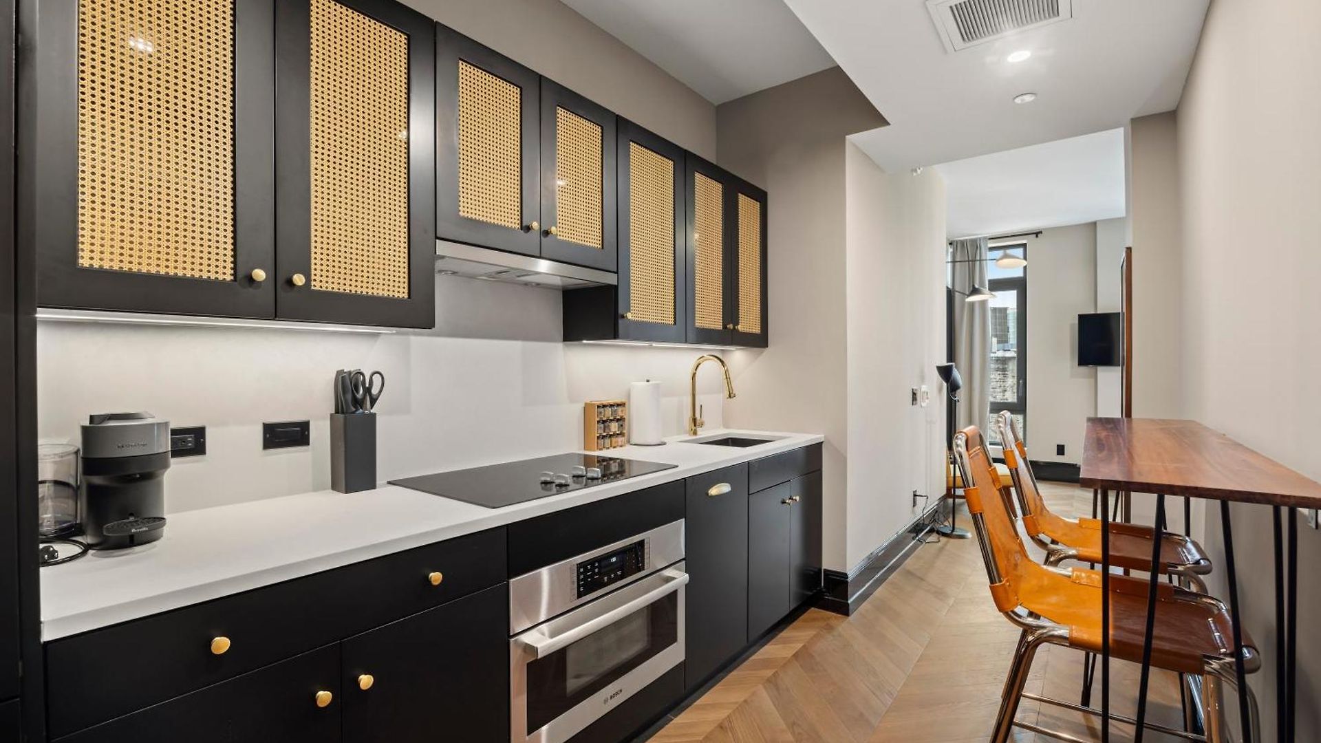 Freeman 401 By Rove Travel - W Shared Amenities Apartment
