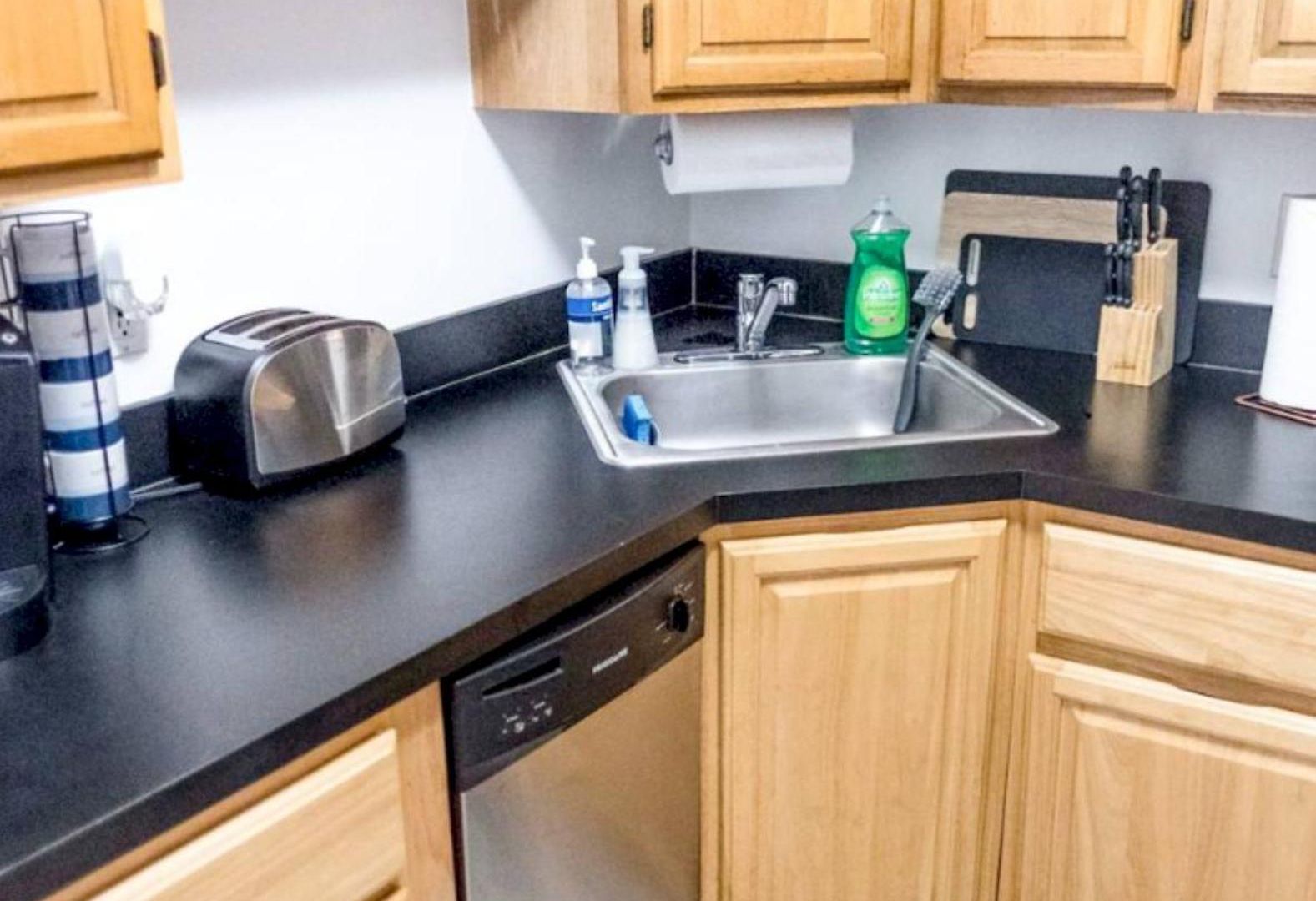Spacious 3 Bedroom In Prime Location Of Nyc * New York